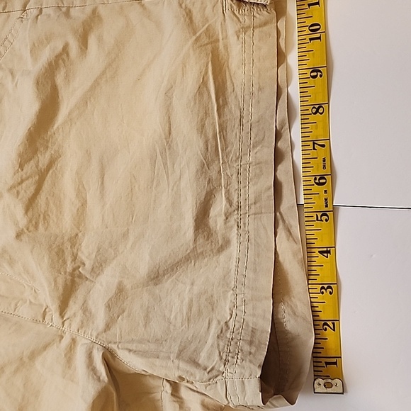 Women's Columbia Tan Shorts Size 4/L - Picture 11 of 13